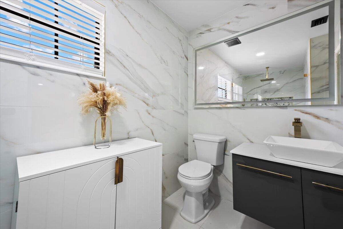 WELLINGTON TR 42B - Residential Lease