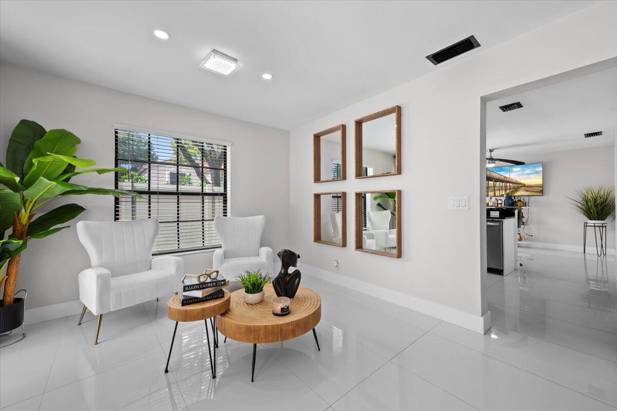 WELLINGTON TR 42B - Residential Lease