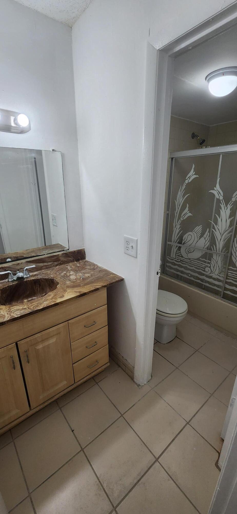 LA CASTELLANA CONDO - Residential Lease