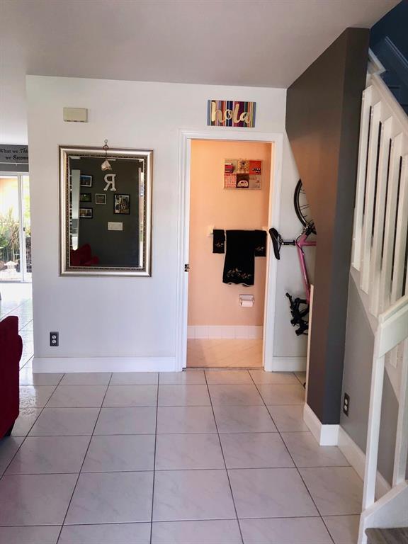 OLYMPIA & YORK RESIDENTIAL PLAT - Residential Lease