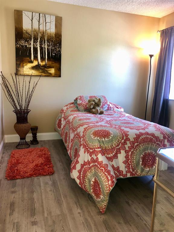 OLYMPIA & YORK RESIDENTIAL PLAT - Residential Lease