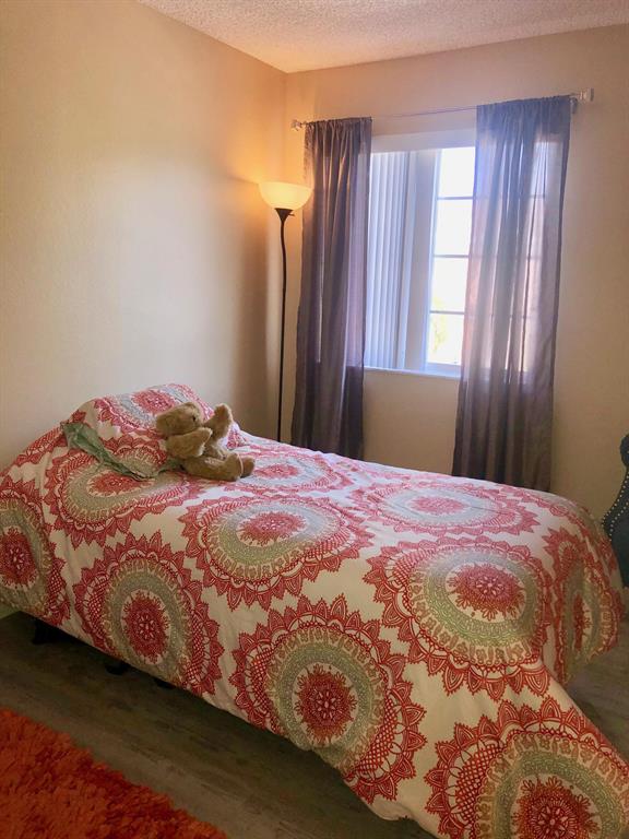 OLYMPIA & YORK RESIDENTIAL PLAT - Residential Lease