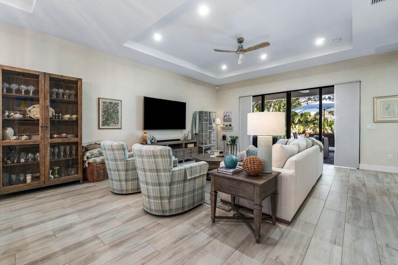 BANYAN CAY RESORT COMMUNI - Residential