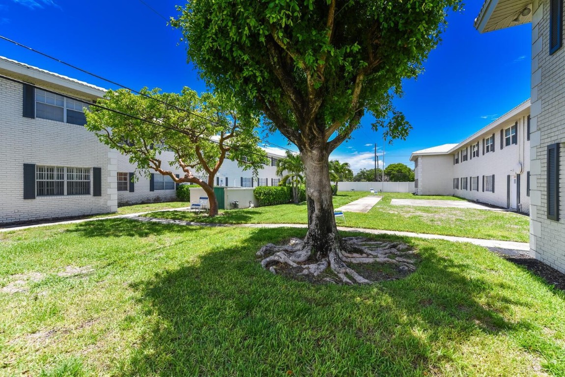 Golden Arrow Condo - Residential