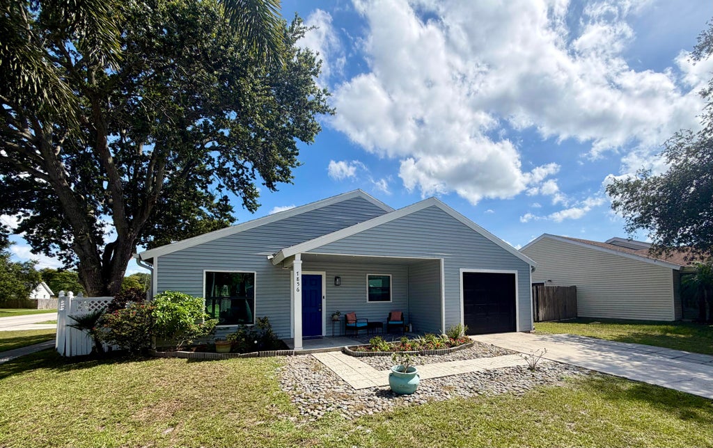 Photo of 7856 Blackwood Lane, Lake Worth, FL 33467 (MLS # B26039470)
