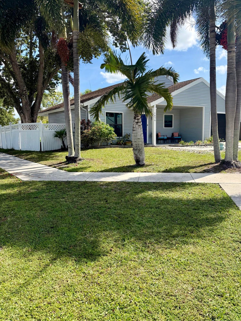 Photo of 7856 Blackwood Lane, Lake Worth, FL 33467 (MLS # B26039470)