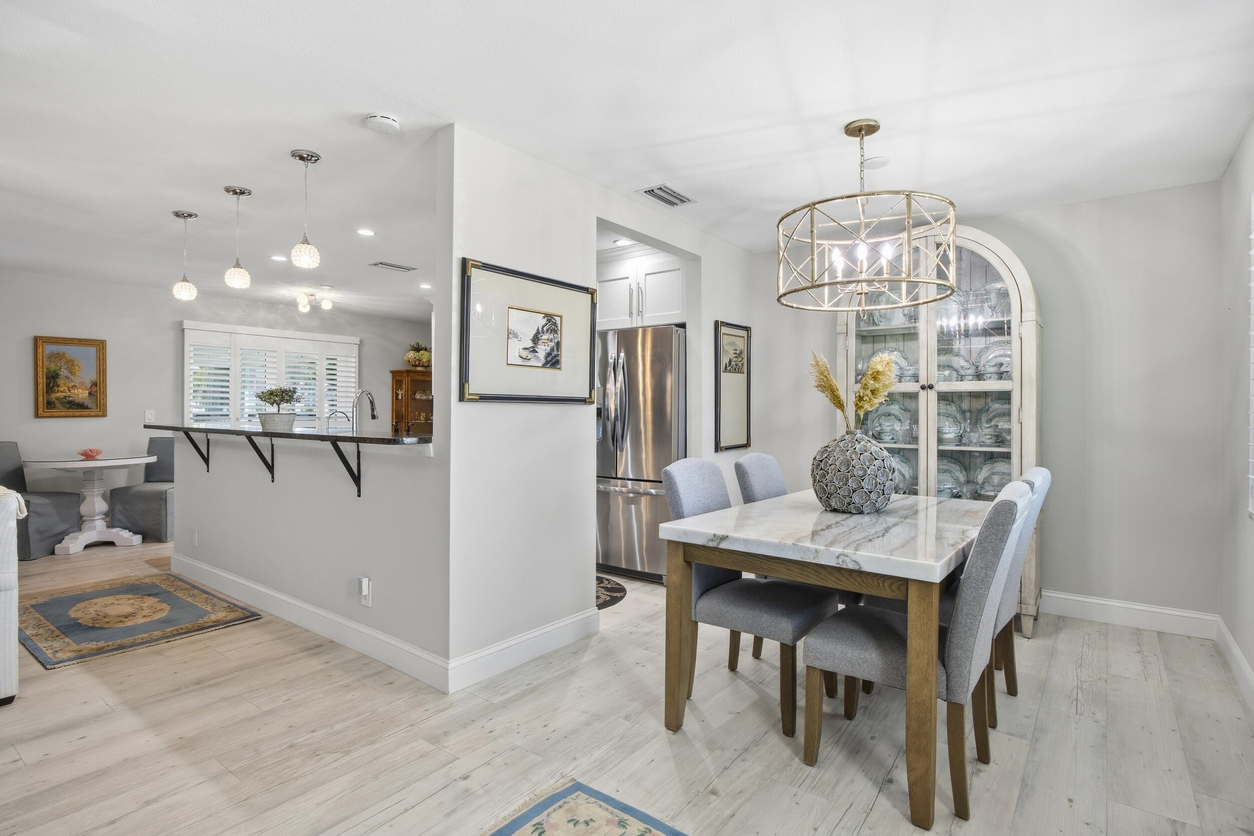 IROQUOIS PARK - Residential