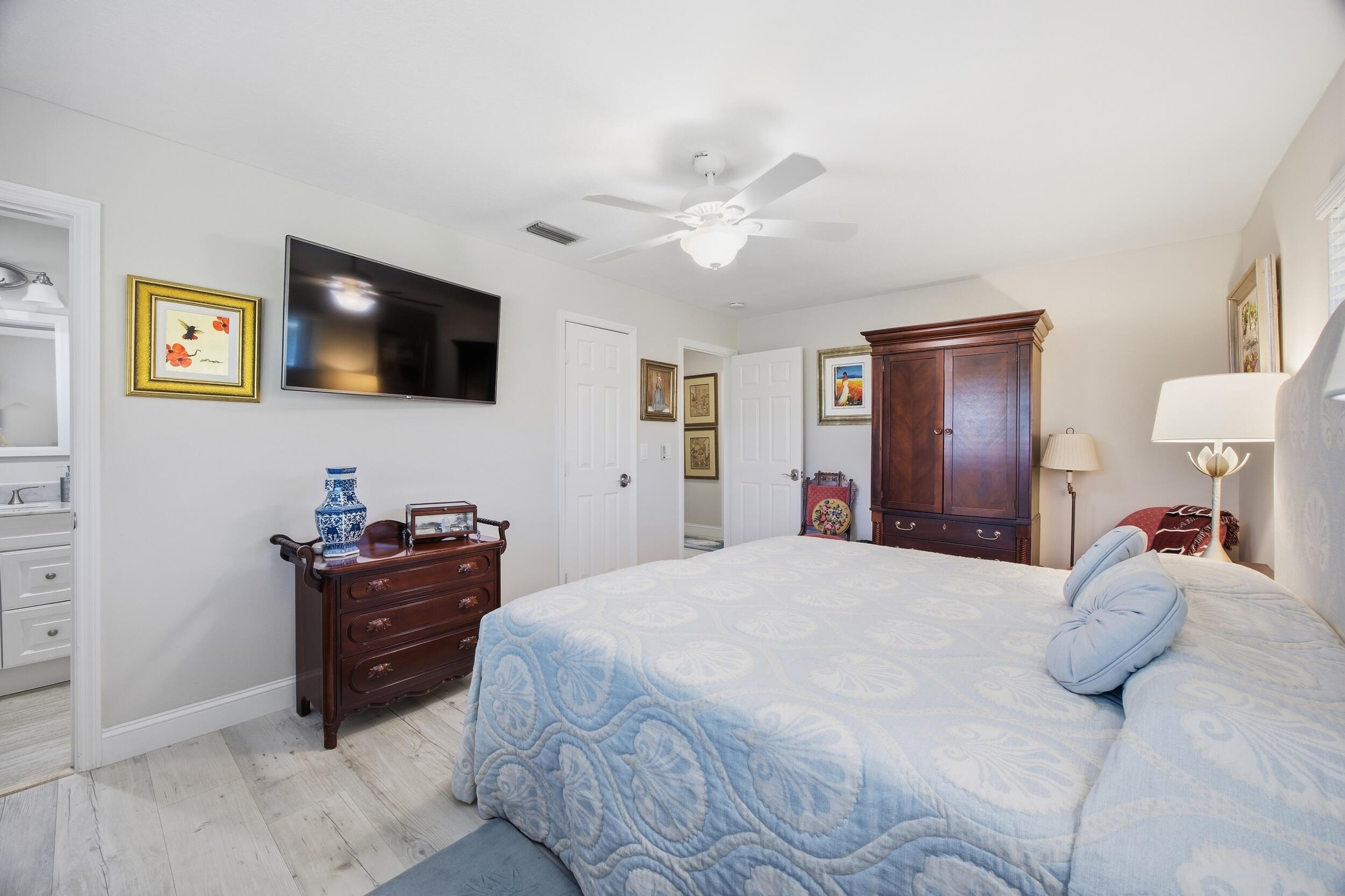 IROQUOIS PARK - Residential