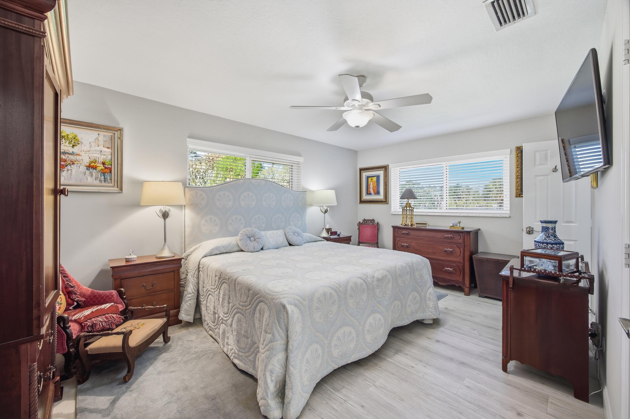 IROQUOIS PARK - Residential