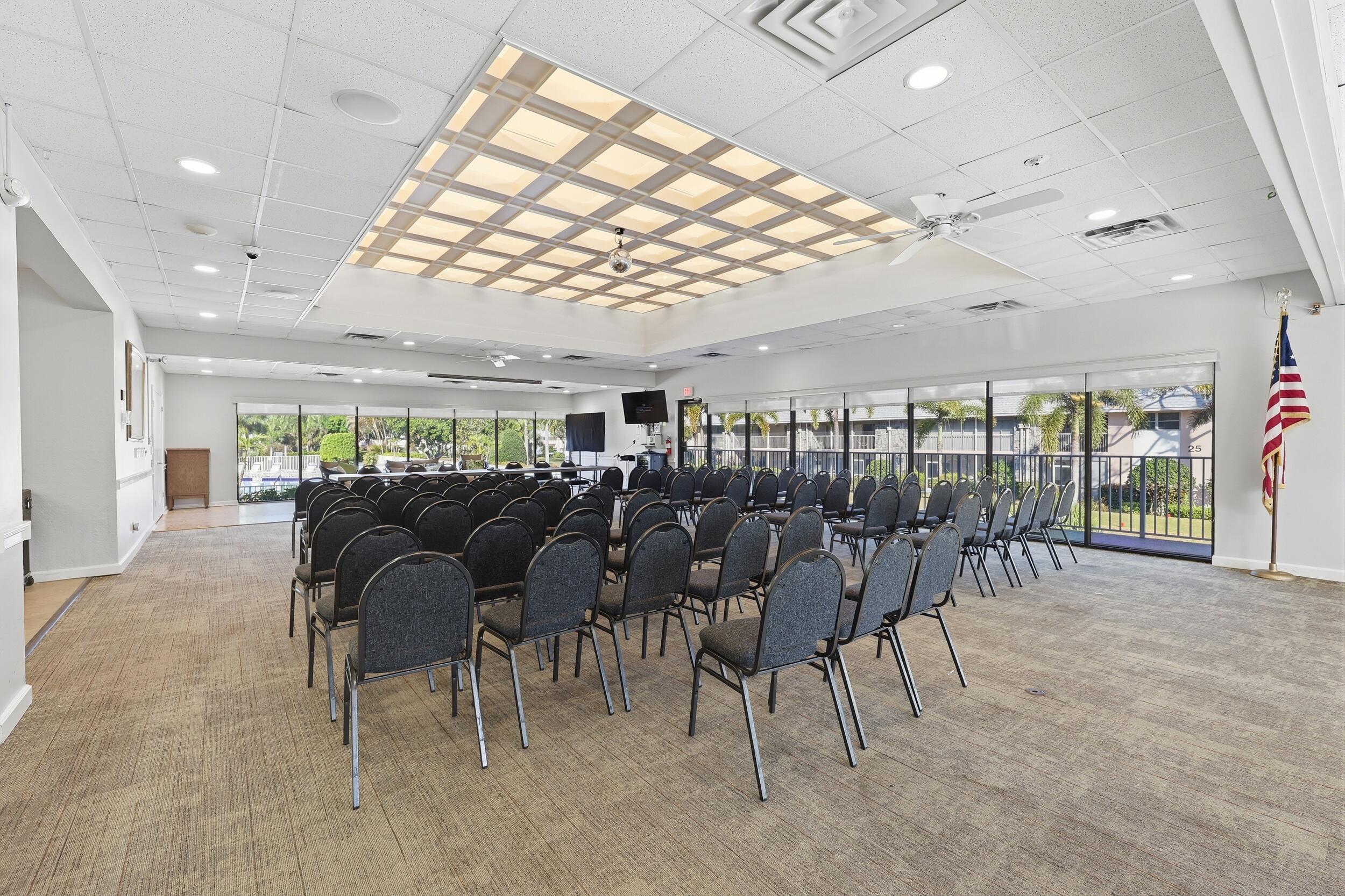 IROQUOIS PARK - Residential