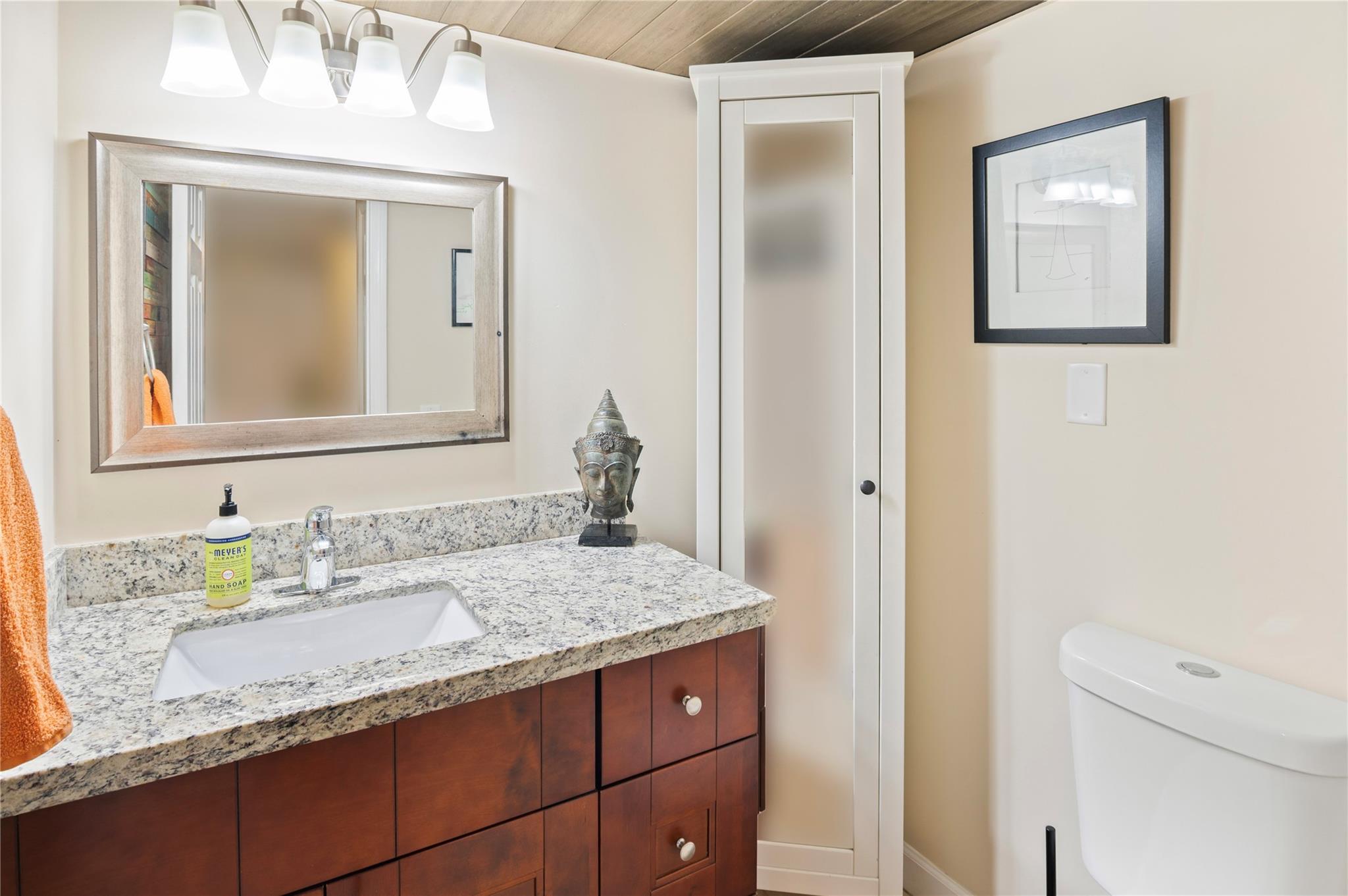 RACQUET CLUB - Residential Lease