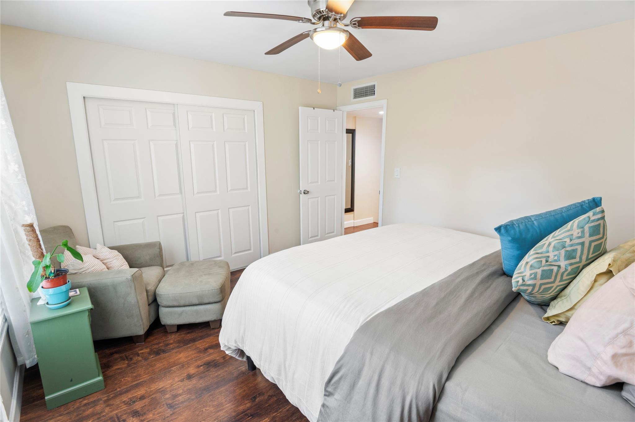 RACQUET CLUB - Residential Lease