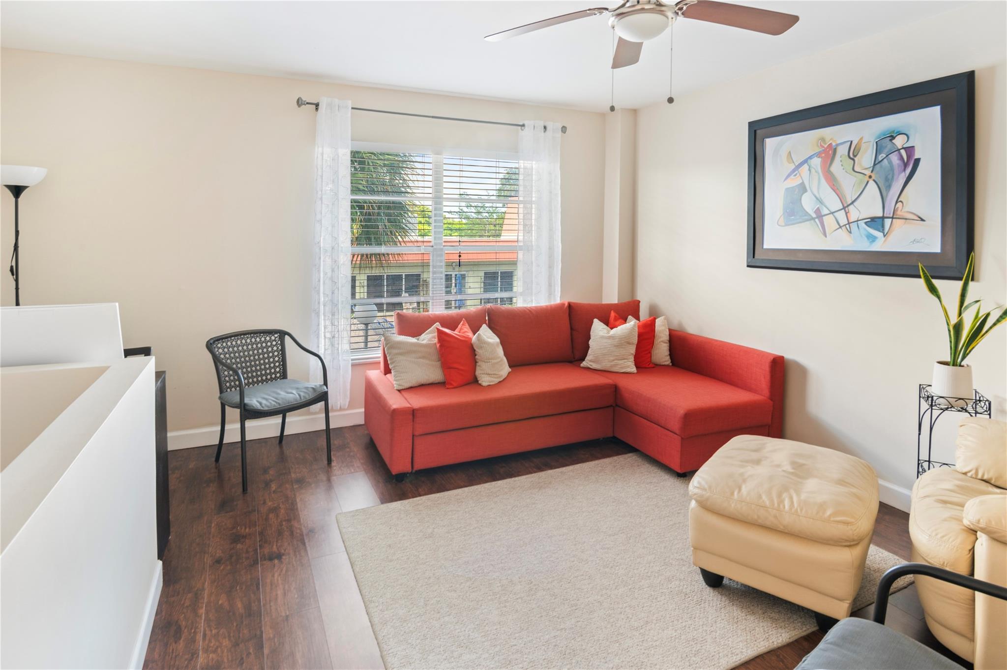 RACQUET CLUB - Residential Lease