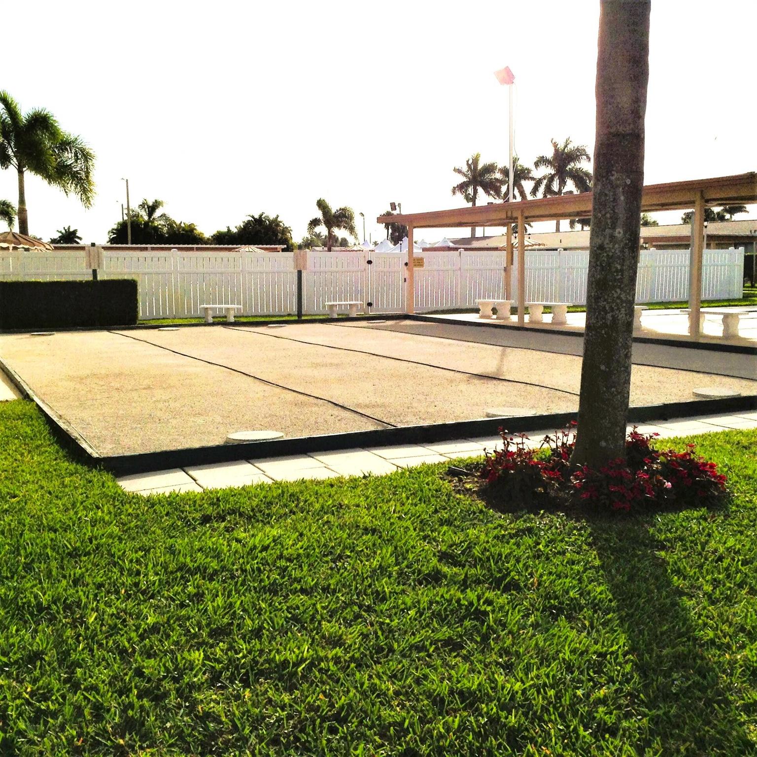 CRESTHAVEN VILLAS CONDO 2 - Residential Lease