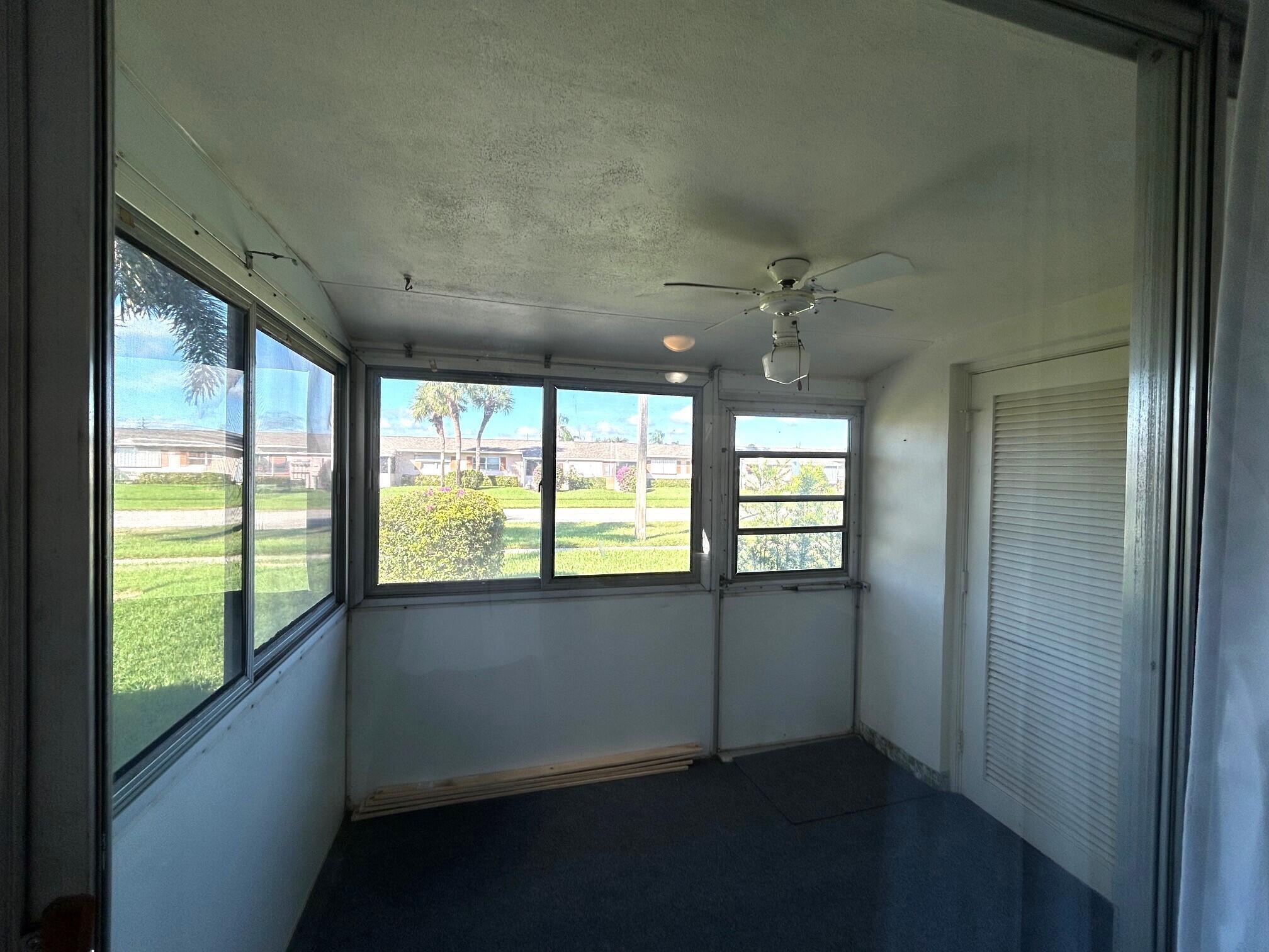 CRESTHAVEN VILLAS CONDO 2 - Residential Lease