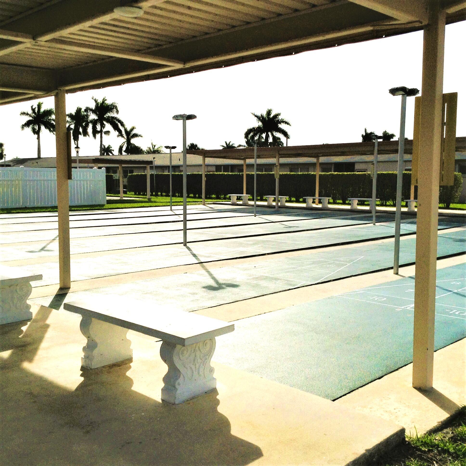 CRESTHAVEN VILLAS CONDO 2 - Residential Lease