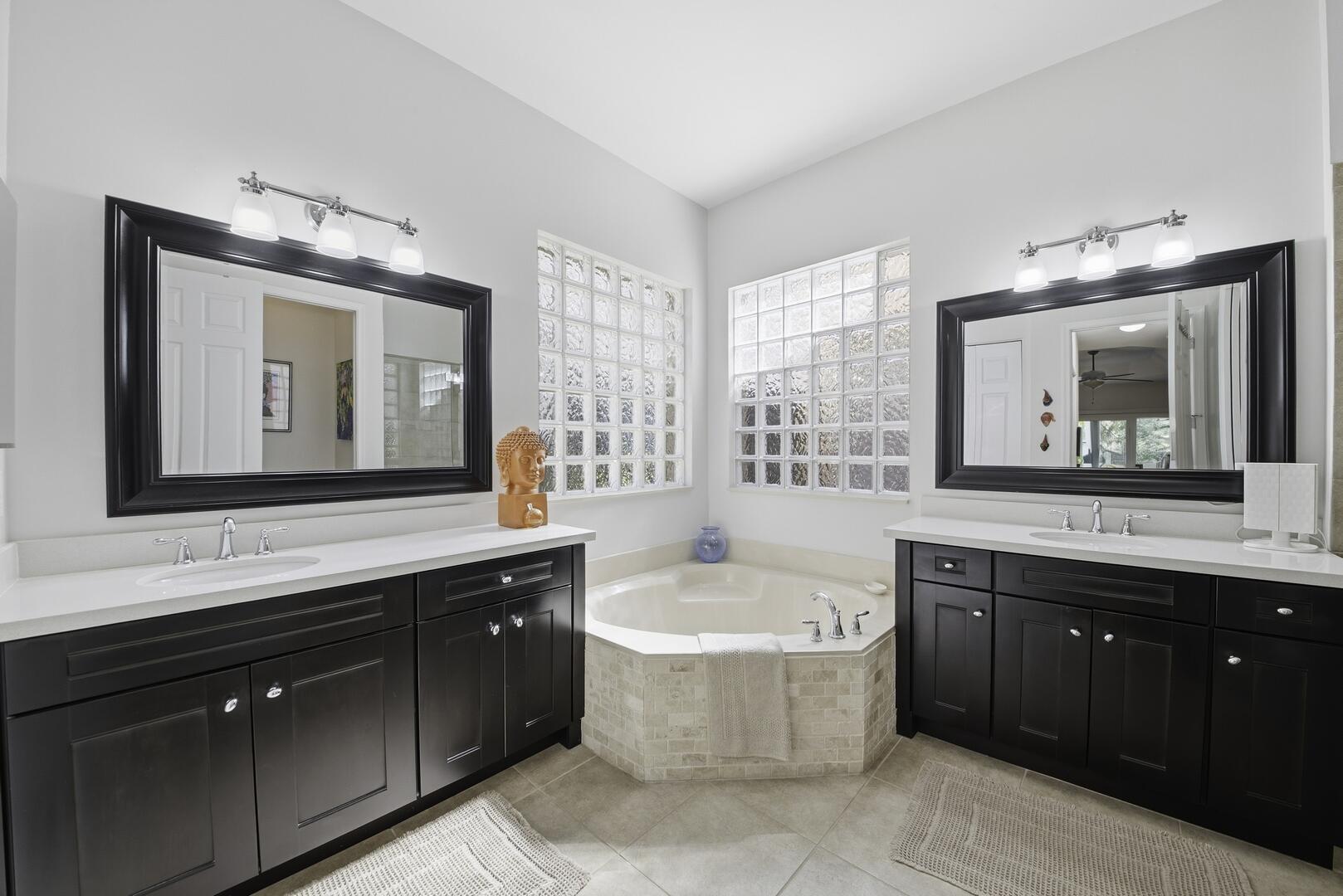 CANYON ISLES - Residential