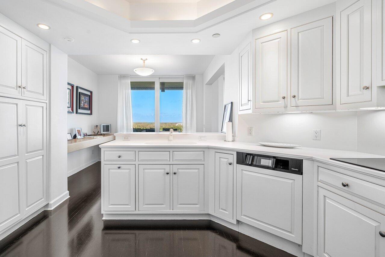 Sailfish Point - Residential