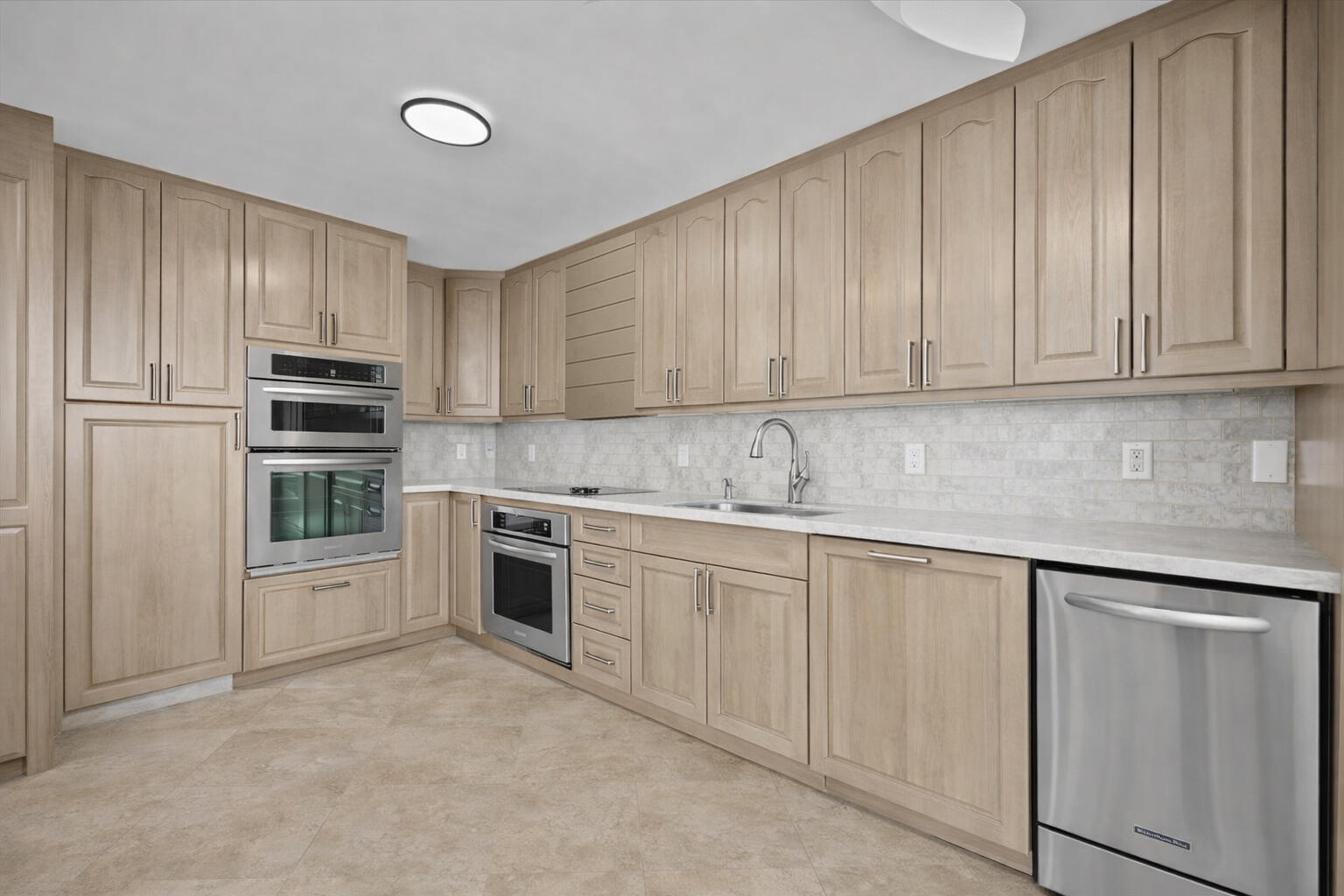 OCEAN TOWERS CONDO - Residential