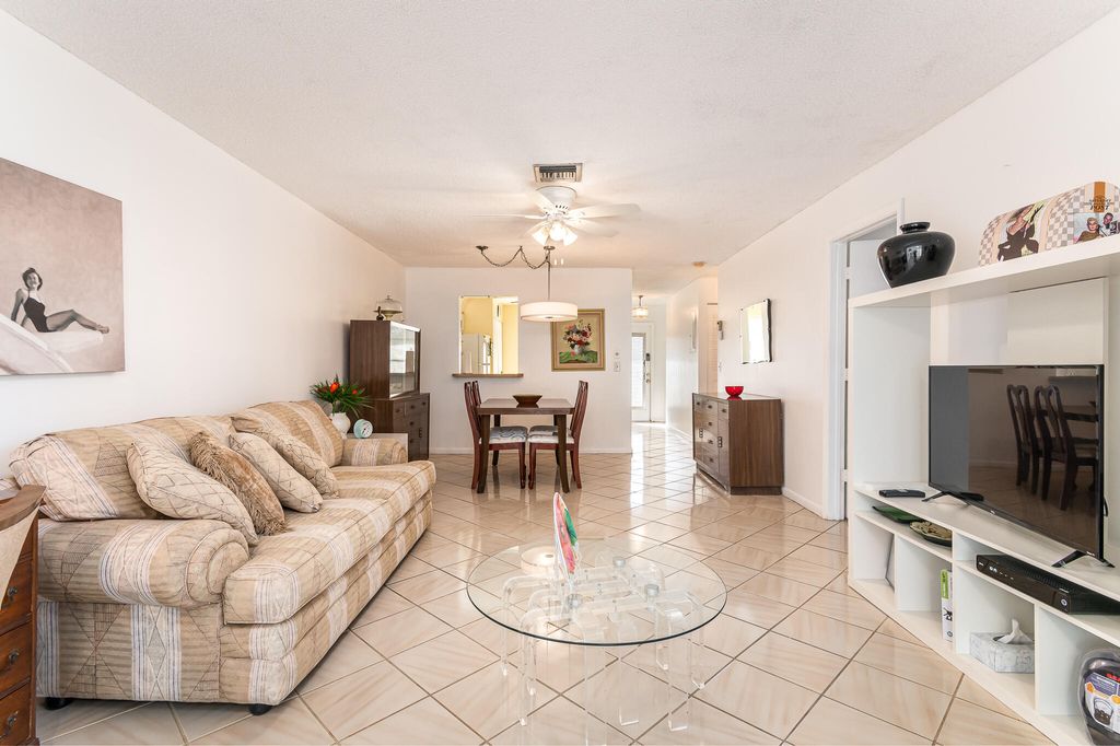 Photo of 6861 Moonlit Drive, Delray Beach, FL 33446 (MLS # R10935691)