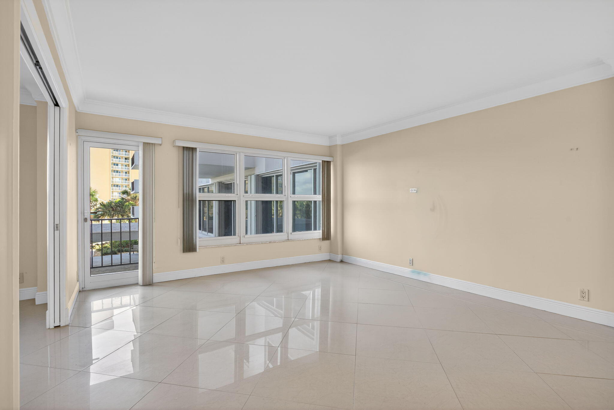 405 N Ocean Boulevard 208