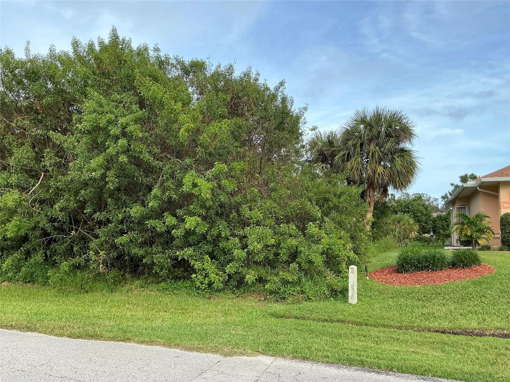 Photo of 961 George Street, Sebastian, FL 32958 (MLS # F10476800)