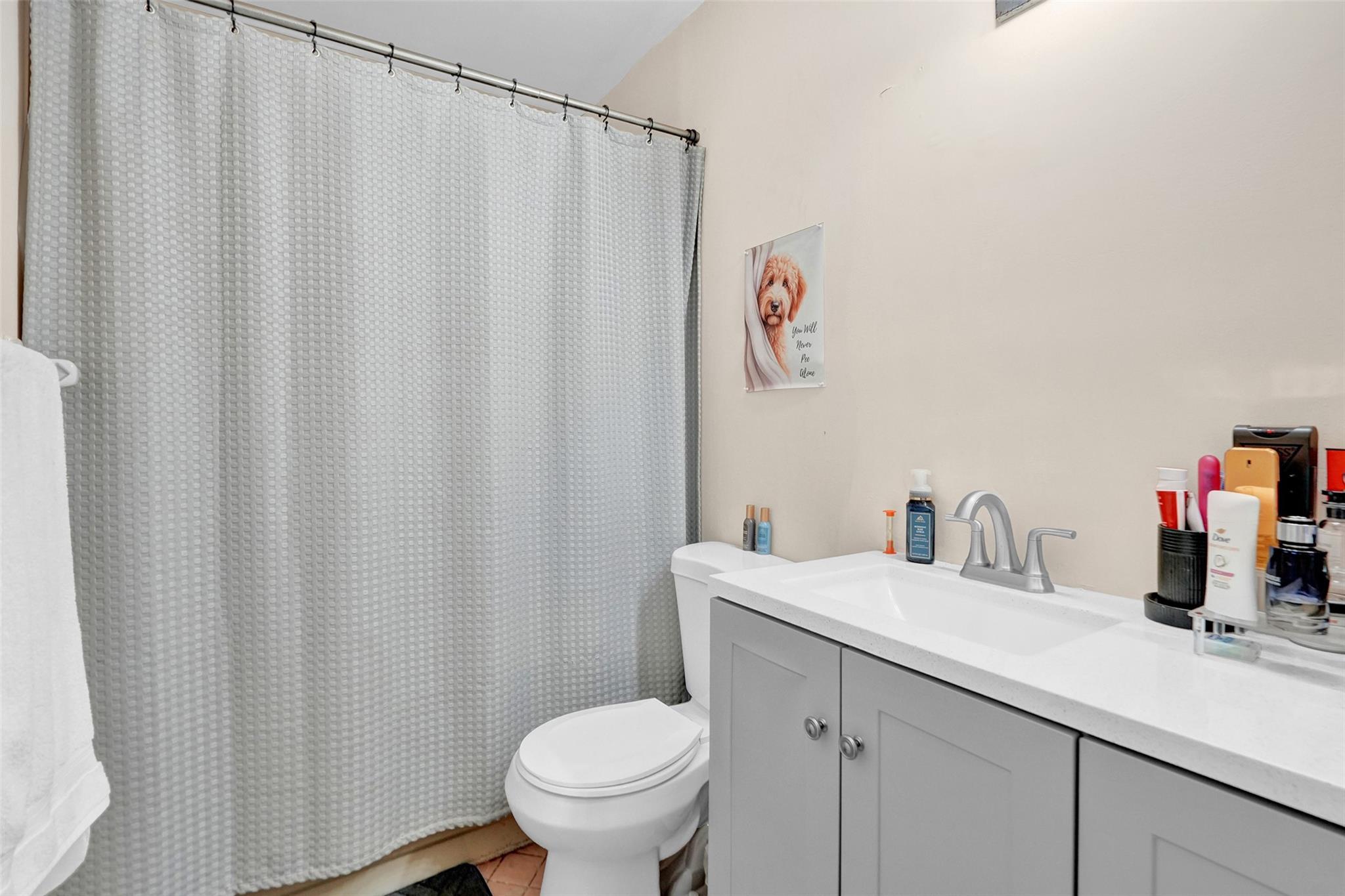 Oakwood On The Green Cond - Residential Lease