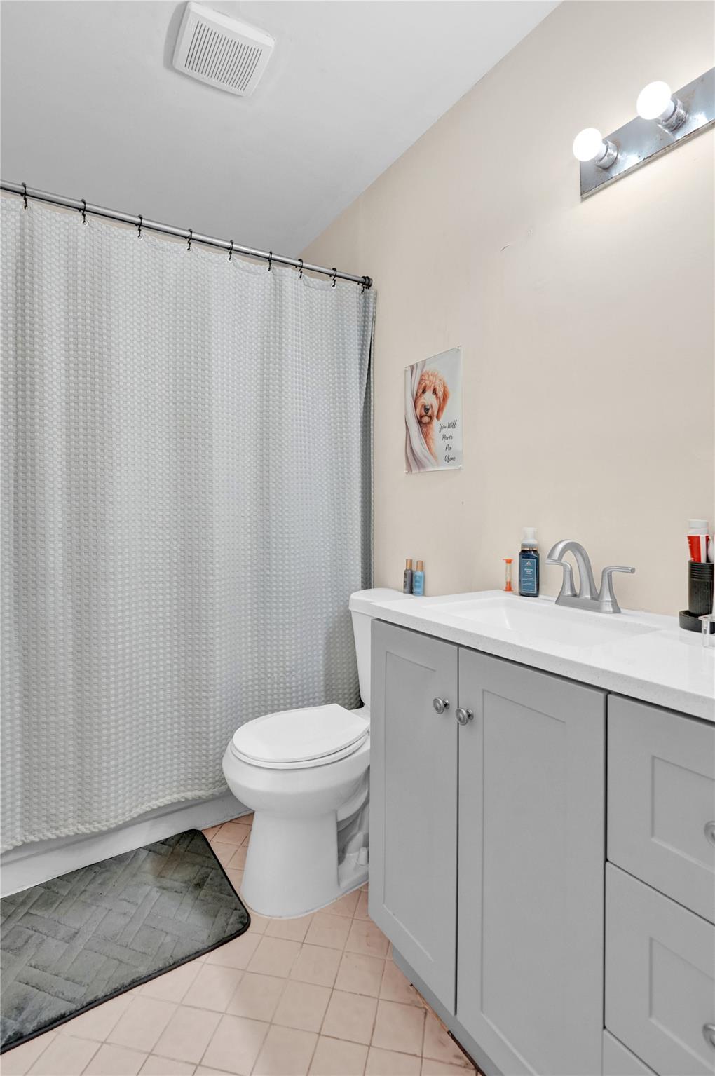 Oakwood On The Green Cond - Residential Lease