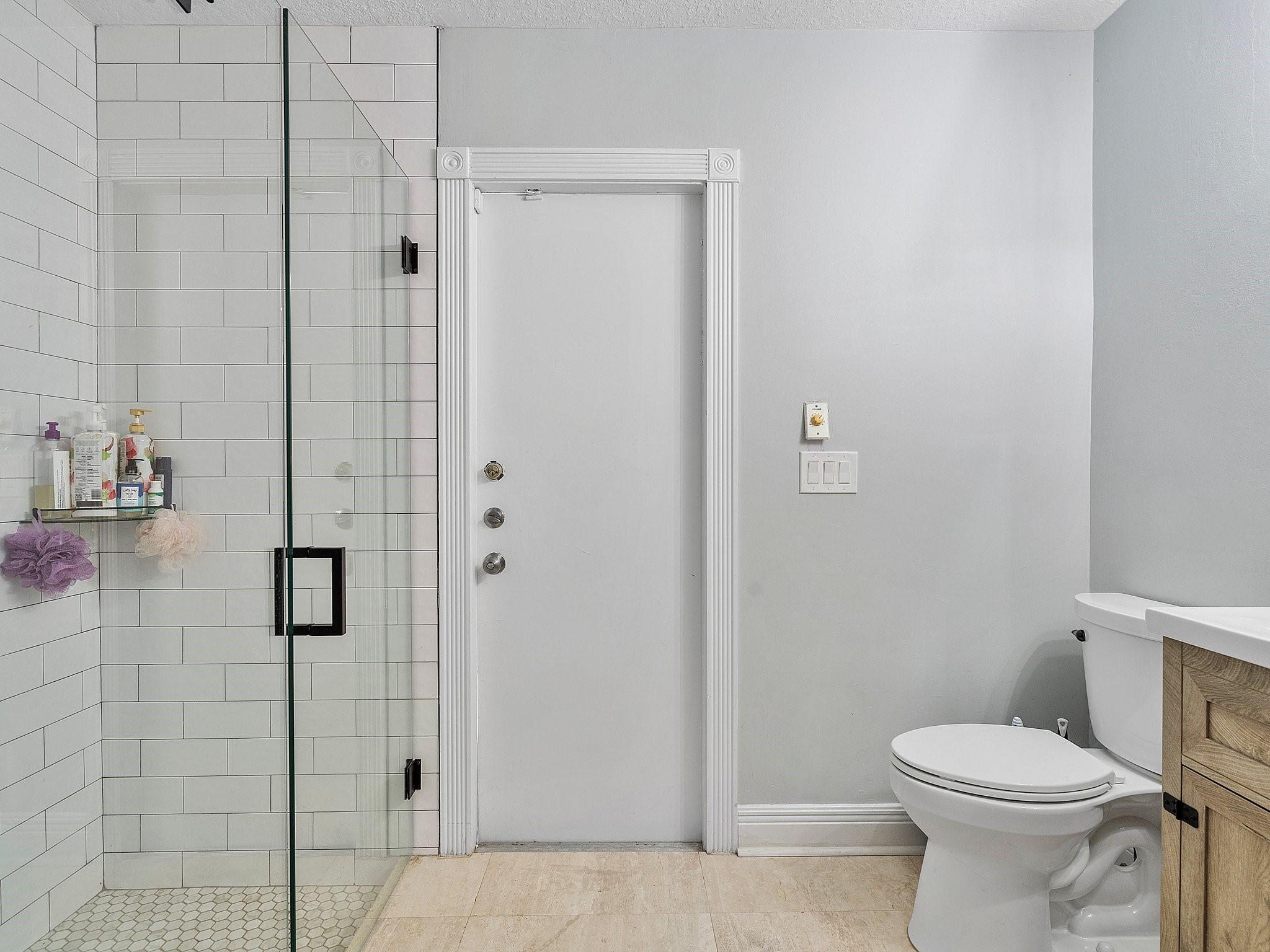 Shauna Leigh 155-23 B - Residential