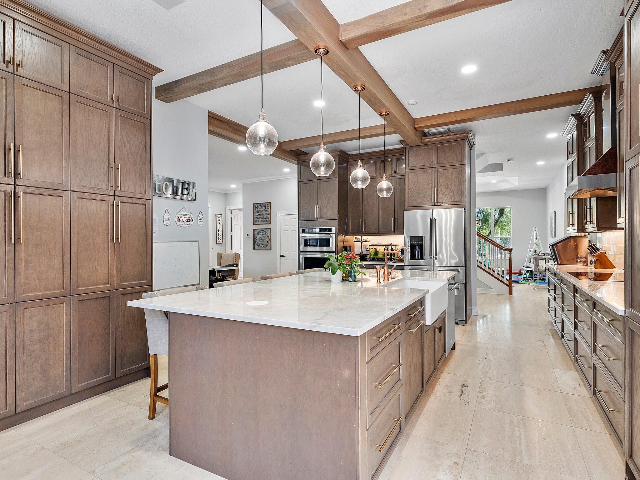 Shauna Leigh 155-23 B - Residential