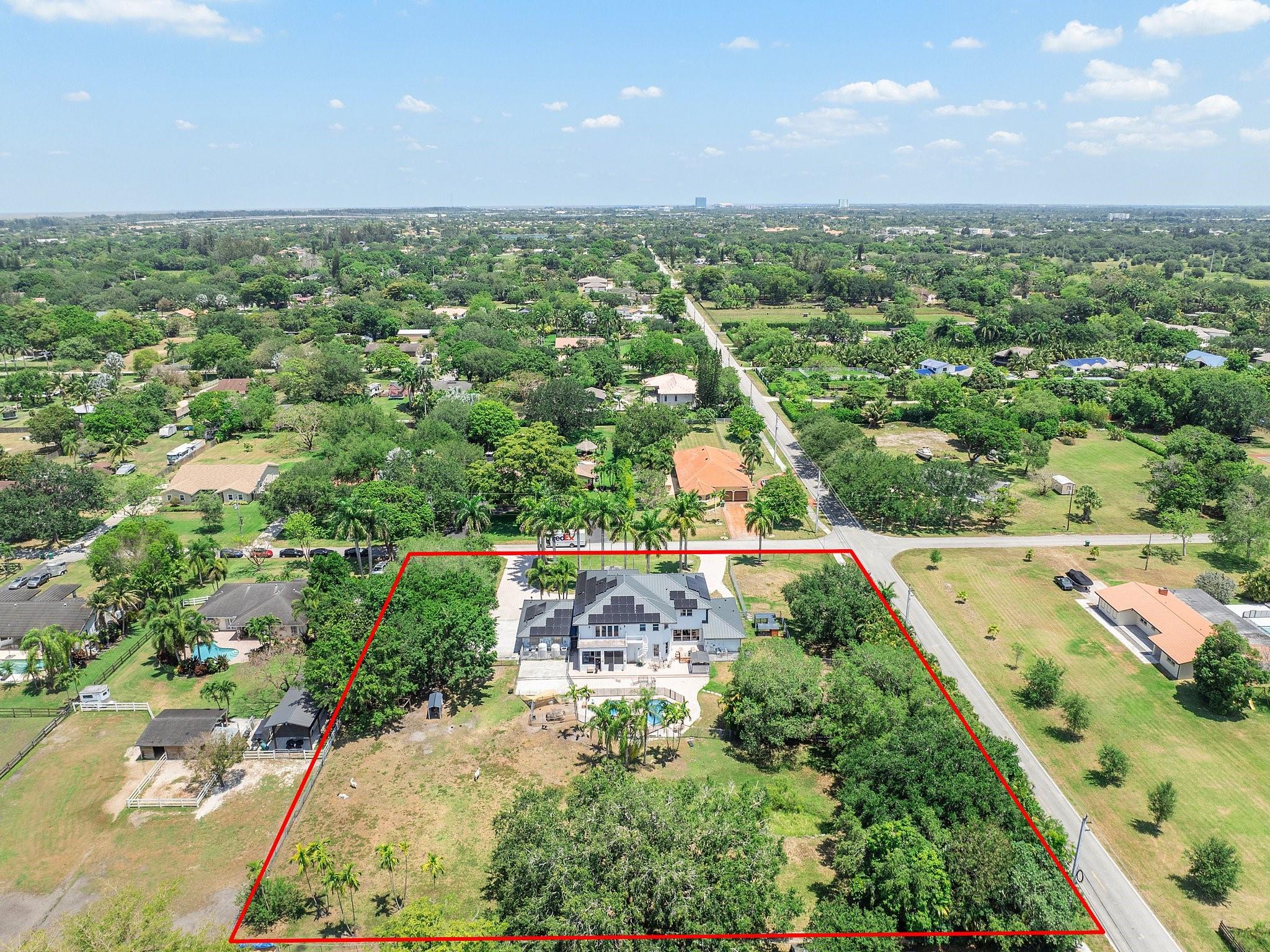 Shauna Leigh 155-23 B - Residential