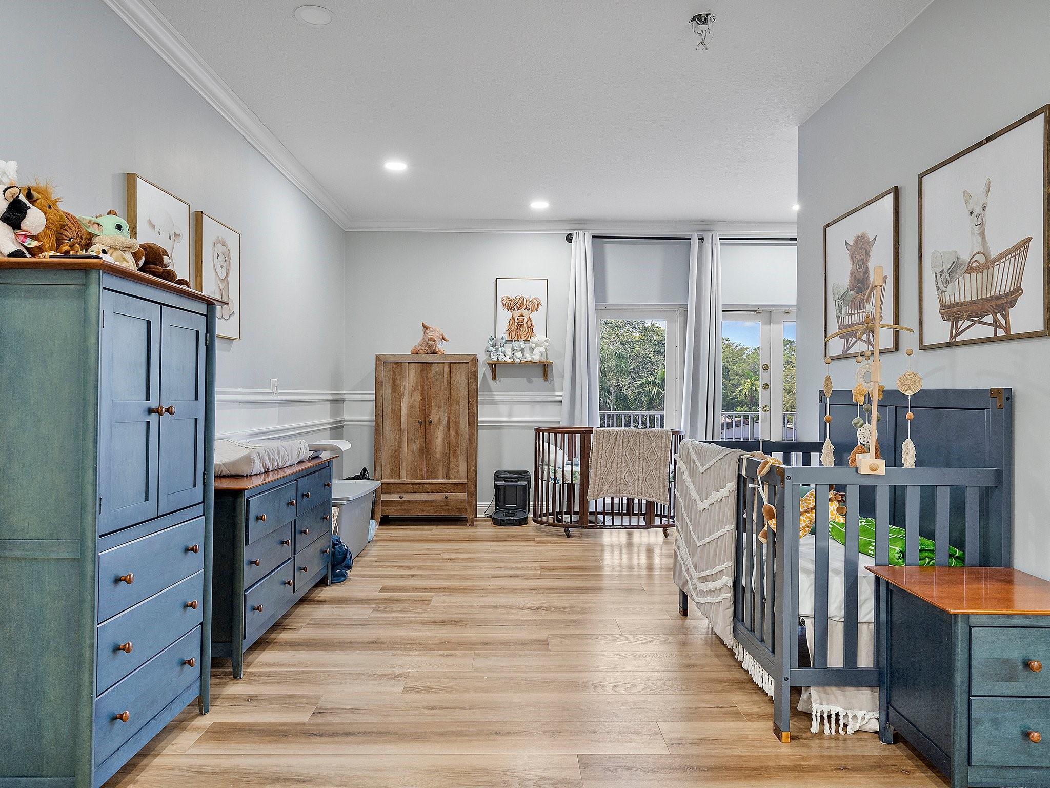 Shauna Leigh 155-23 B - Residential