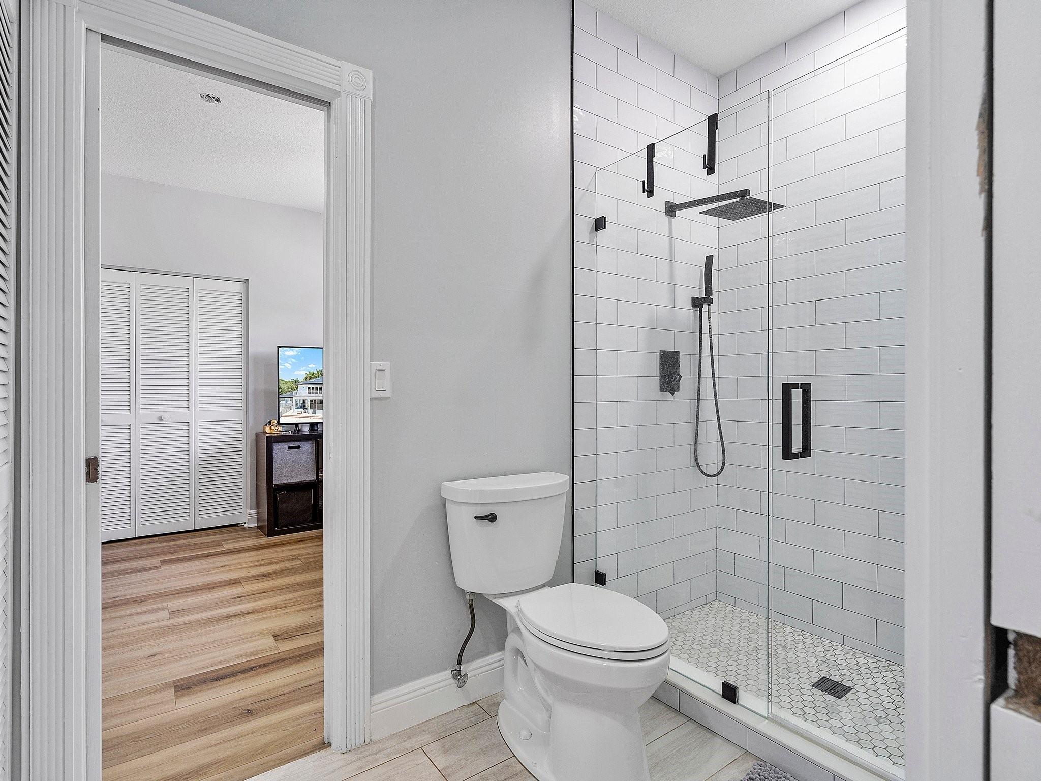 Shauna Leigh 155-23 B - Residential