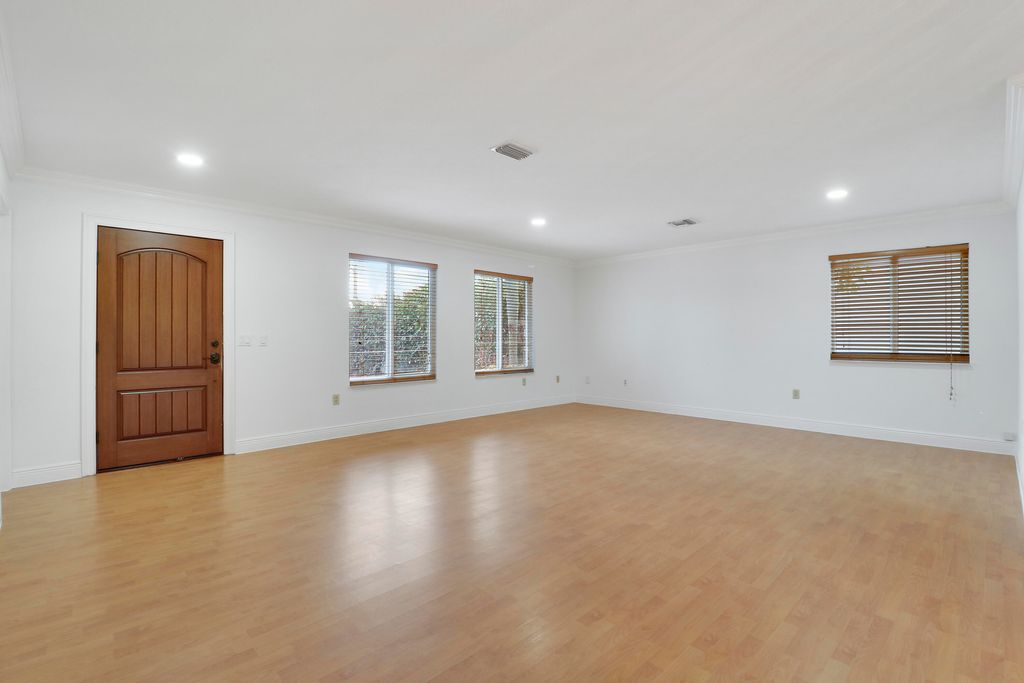 Photo of 6259 Garrett Street, Jupiter, FL 33458 (MLS # R11156451)