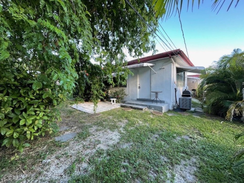 Hollywood Park 4-19 B - Residential Lease