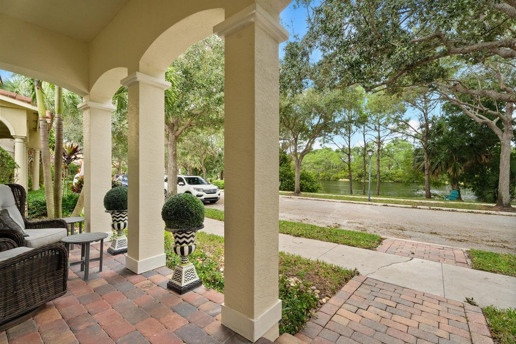 Photo of 110 Wicklow Lane, Jupiter, FL 33458 (MLS # R11027081)