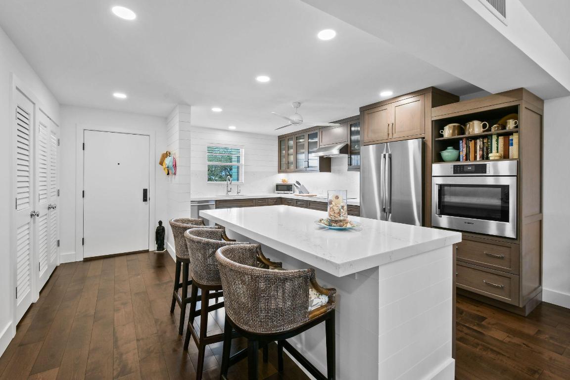 OCEAN PARKS CONDO - Residential