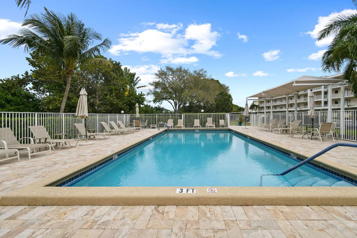 OCEAN PARKS CONDO - Residential