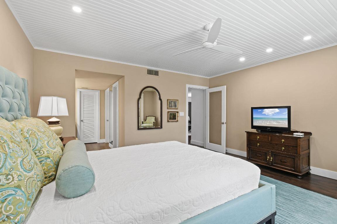 OCEAN PARKS CONDO - Residential