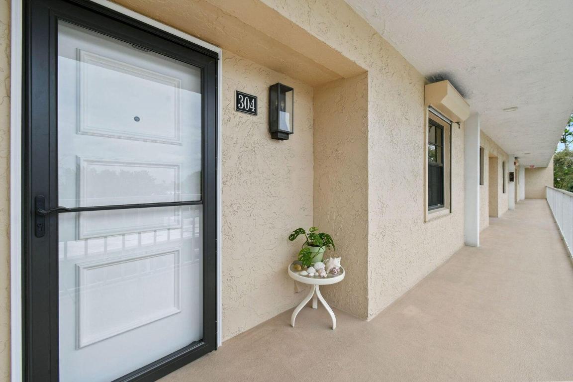 OCEAN PARKS CONDO - Residential