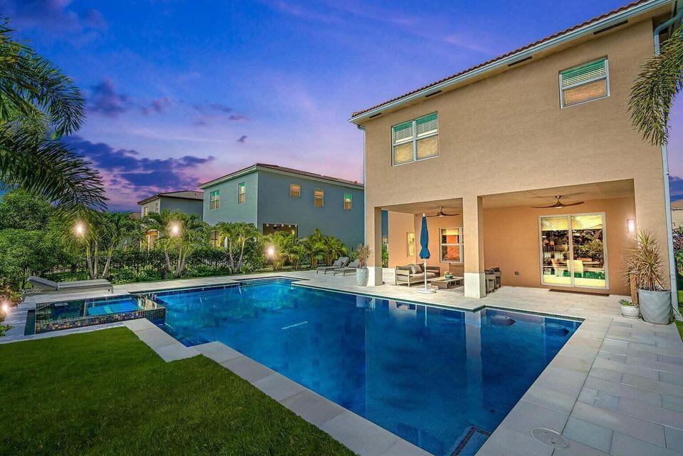 LOXAHATCHEE RESERVE NORTH - Residential