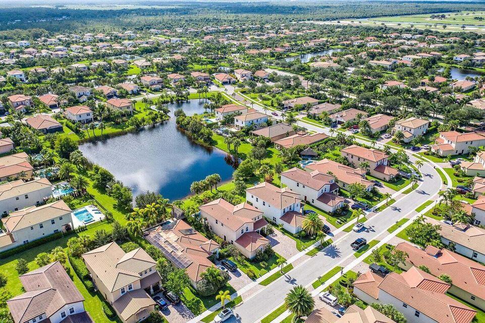 LOXAHATCHEE RESERVE NORTH - Residential