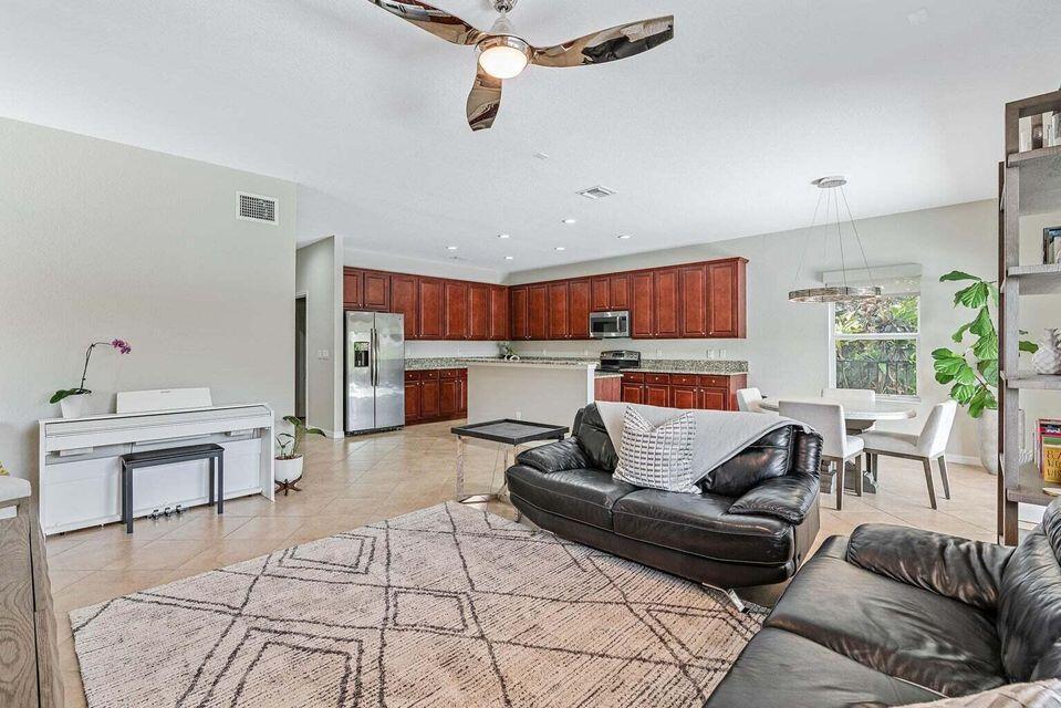 LOXAHATCHEE RESERVE NORTH - Residential