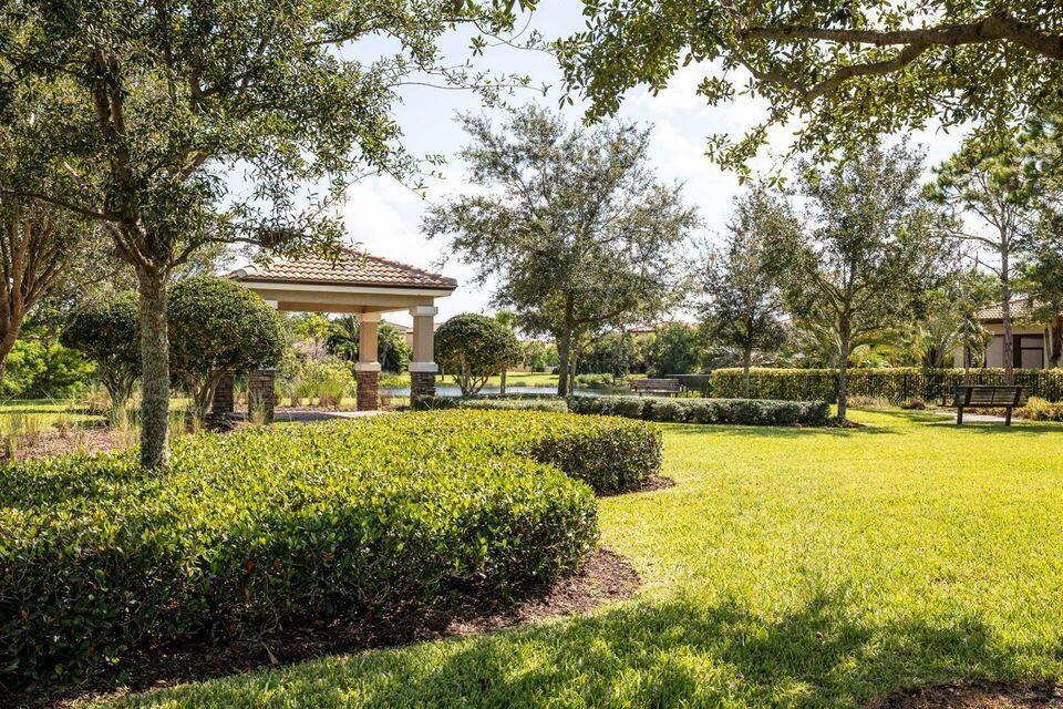 LOXAHATCHEE RESERVE NORTH - Residential