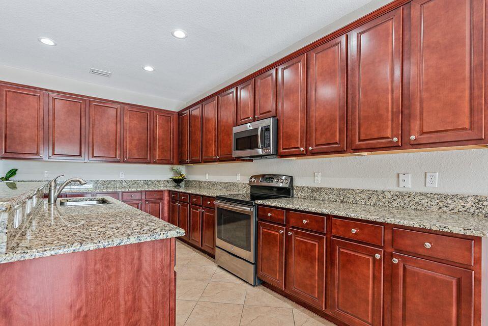 LOXAHATCHEE RESERVE NORTH - Residential