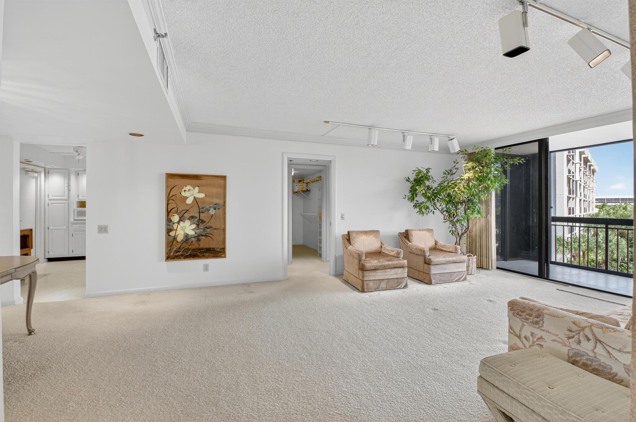 2701 N Ocean Boulevard E405