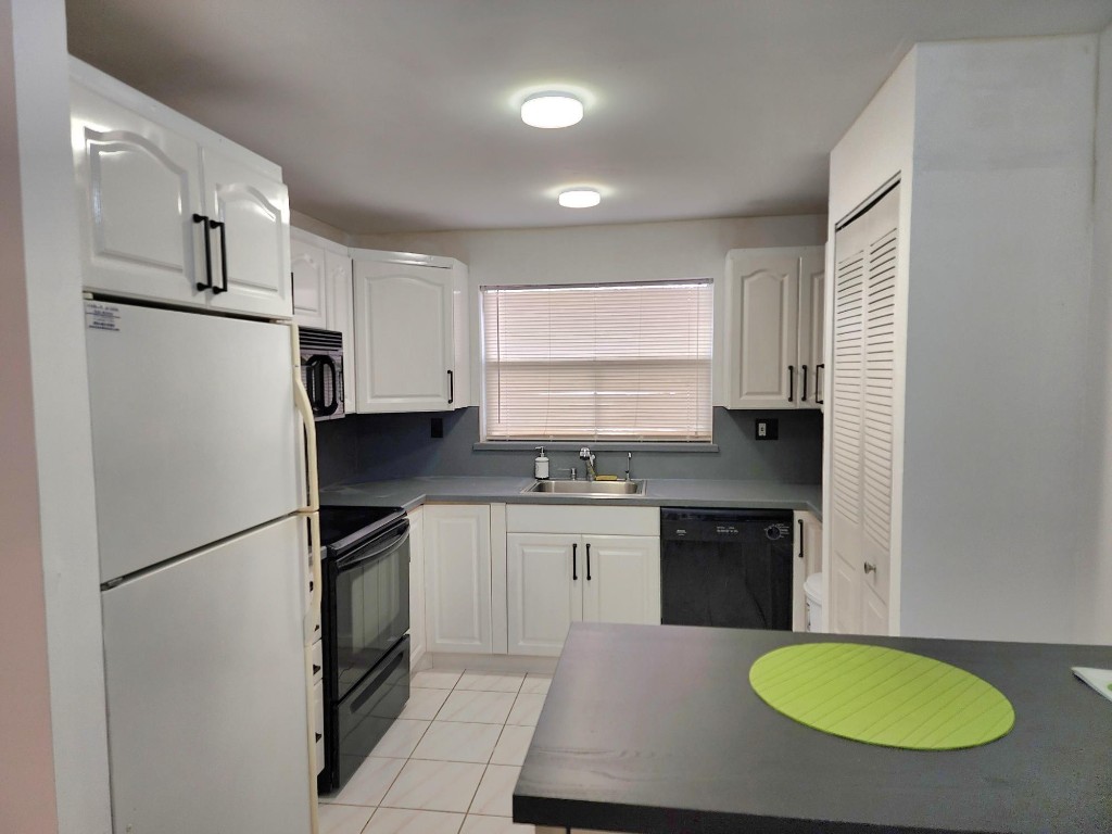 Sunrise Lakes - Residential