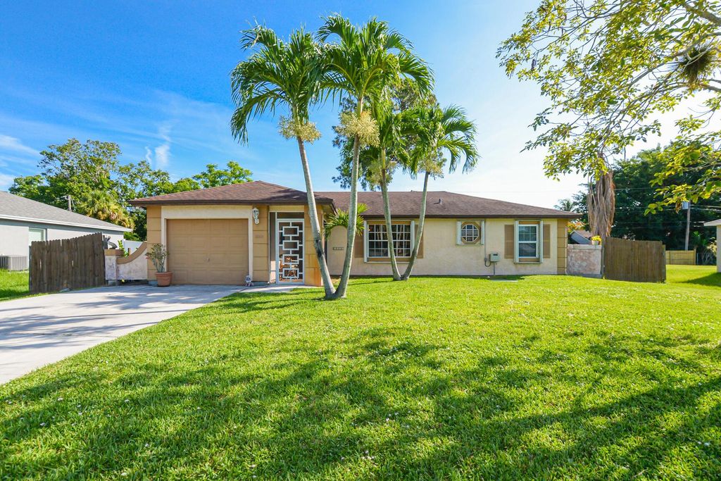 Photo of 1065 SW Sultan Drive, Port St Lucie, FL 34953 (MLS # R10904682)