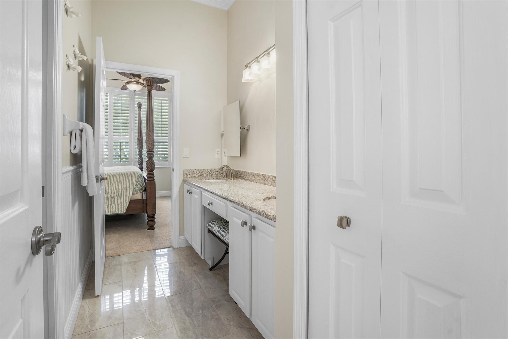 ISLAND CLUB OF VERO BEACH - Residential