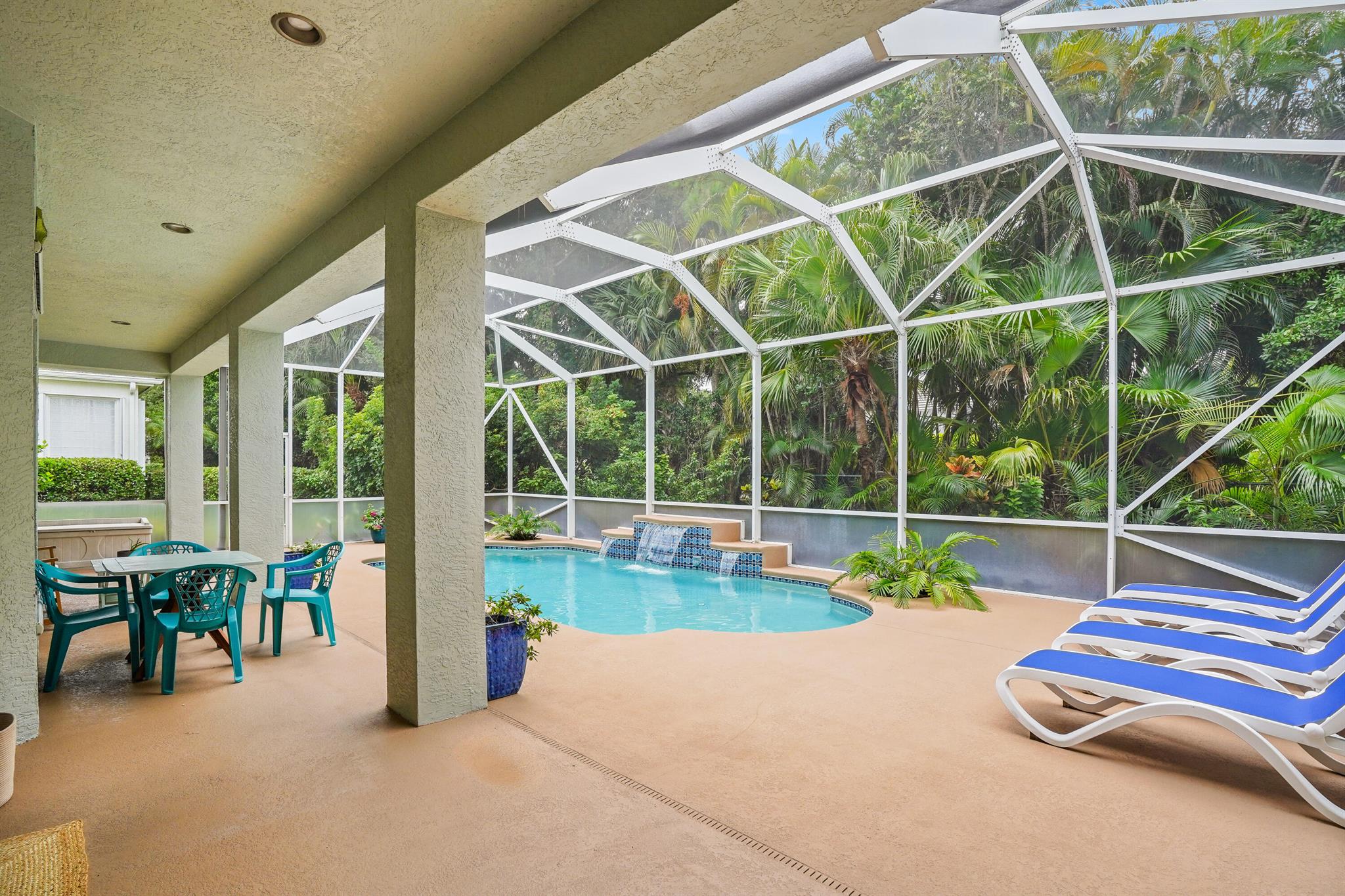 ISLAND CLUB OF VERO BEACH - Residential
